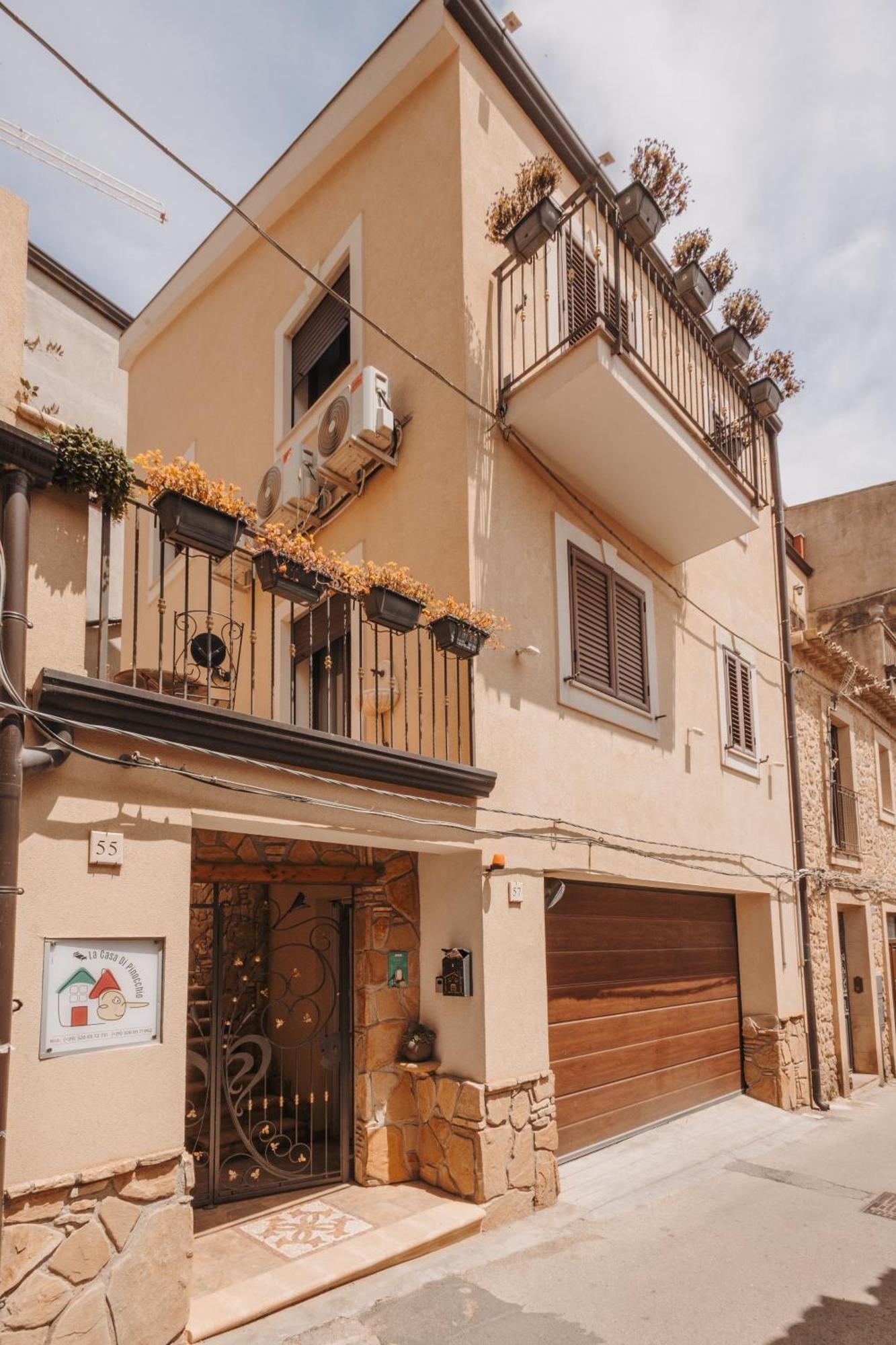 La Casa Di Pinocchio Hotel Enna Exterior photo